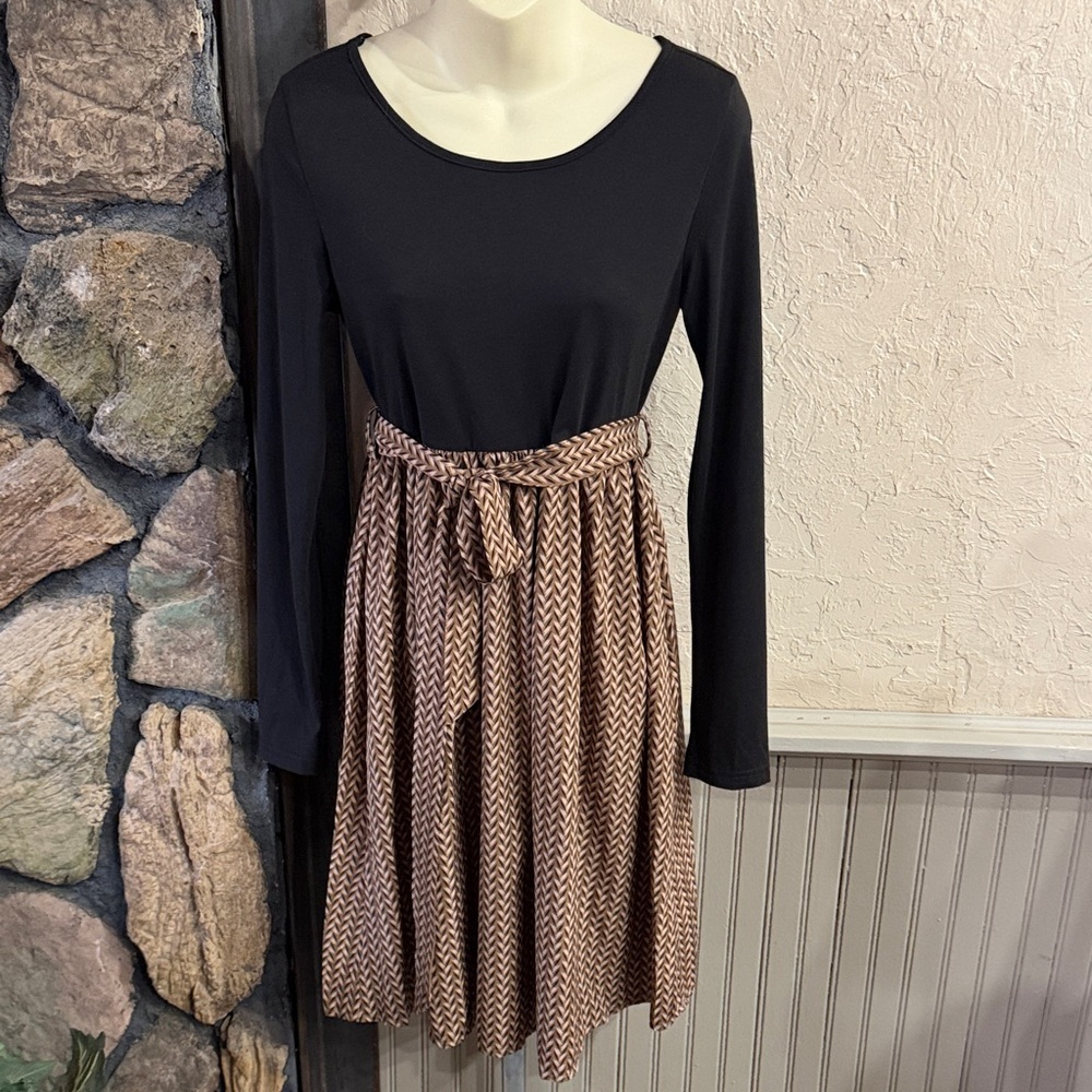 Women's Black & Brown Patterned Long-Sleeve Dress